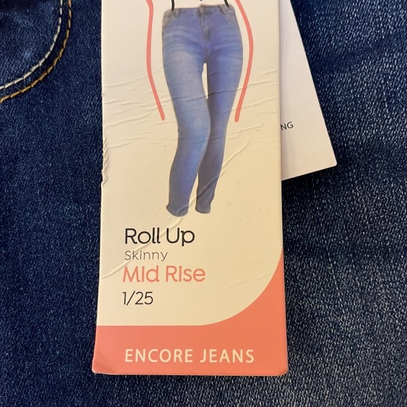 Encore Jeans - Picture 5 of 5